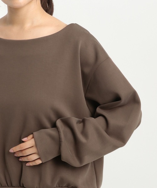 Andemiu(アンデミュウ)の「オフショルプルオーバー589774(スウェット・レディース・アイボリー/ブラック/チャコールグレー/モカ・FREE)」の12枚目の写真