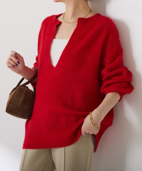 COLLAGE GALLARDAGALANTE(コラージュガリャルダガランテ)の「エアリー深Vニット/WEB限定カラー展開/新色追加(ニット/セーター・レディース・チャコールグレー/ベージュ/ネイビー/レッド/ブルー/ブラウン/ブラック・FREE)」の7枚目の写真