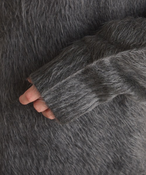 COLLAGE GALLARDAGALANTE(コラージュガリャルダガランテ)の「エアリー深Vニット/WEB限定カラー展開/新色追加(ニット/セーター・レディース・チャコールグレー/ベージュ/ネイビー/レッド/ブルー/ブラウン/ブラック・FREE)」の18枚目の写真