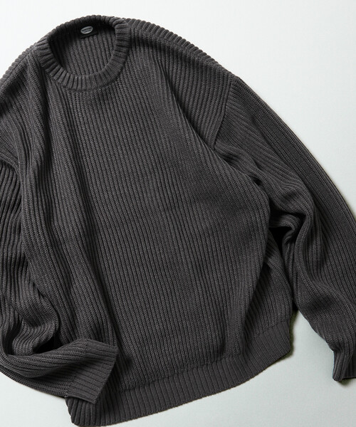 FREAK'S STORE(フリークスストア)の「限定展開 リラックスフィット 畦編み クルーネック ニット(ニット/セーター・メンズ・チャコールグレー/レッド/ブラック/イエロー/ネイビー/グリーン・LARGE/MEDIUM/SMALL)」の3枚目の写真