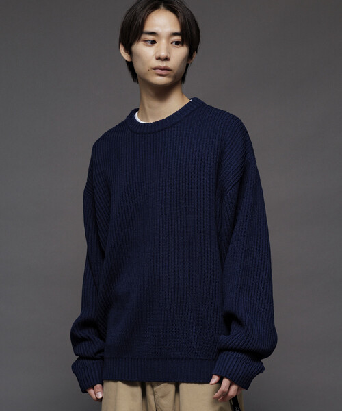 FREAK'S STORE(フリークスストア)の「限定展開 リラックスフィット 畦編み クルーネック ニット(ニット/セーター・メンズ・チャコールグレー/レッド/ブラック/イエロー/ネイビー/グリーン・LARGE/MEDIUM/SMALL)」の11枚目の写真