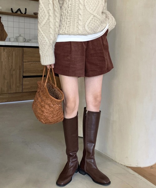 HALEY PESCA(ヘーリーペスカ)の「HALEY PESCA/センタータック コーデュロイショートパンツ(その他パンツ・レディース・ブラック/ブラウン・MEDIUM/SMALL)」の18枚目の写真