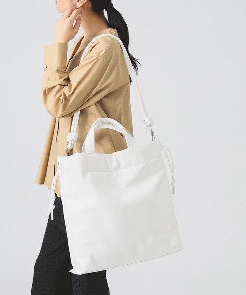 Ray BEAMS（レイビームス）の「ビッグ マルチ トート（トートバッグ・レディース・ホワイト/ブラック・ONE SIZE）」の5枚目の写真