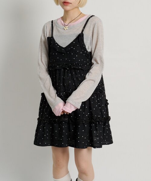 w closet（ダブルクローゼット）の「立体レースミニキャミワンピース（ワンピース・レディース・サックスブルー/ブラック/アイボリー/ブラウン/ホワイト系その他/ブラック系その他・FREE）」の5枚目の写真