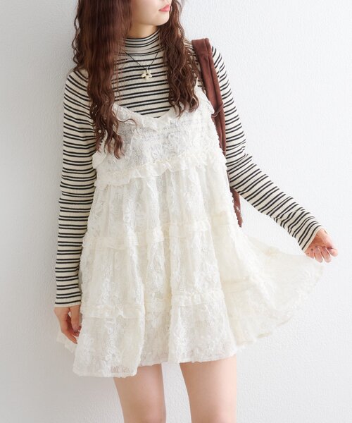 w closet（ダブルクローゼット）の「立体レースミニキャミワンピース（ワンピース・レディース・サックスブルー/ブラック/アイボリー/ブラウン/ホワイト系その他/ブラック系その他・FREE）」の9枚目の写真