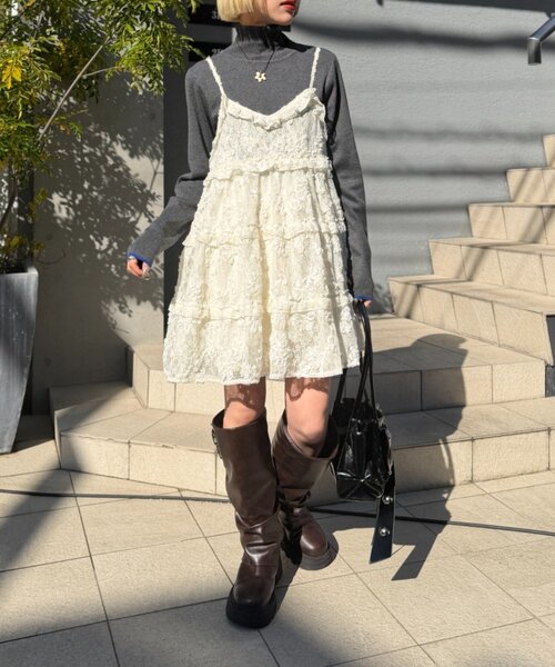 w closet（ダブルクローゼット）の「立体レースミニキャミワンピース（ワンピース・レディース・サックスブルー/ブラック/アイボリー/ブラウン/ホワイト系その他/ブラック系その他・FREE）」の15枚目の写真