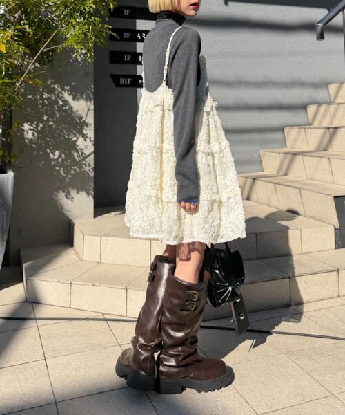 w closet（ダブルクローゼット）の「立体レースミニキャミワンピース（ワンピース・レディース・サックスブルー/ブラック/アイボリー/ブラウン/ホワイト系その他/ブラック系その他・FREE）」の7枚目の写真