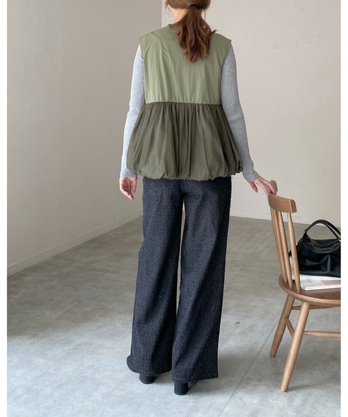 She's Closet(シーズクローゼット)の「Vネックダブルジップチュールレイヤードバルーンペプラムベスト(ベスト・レディース・アイボリー/カーキ/ブラック・FREE)」の17枚目の写真