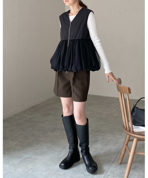 She's Closet(シーズクローゼット)の「Vネックダブルジップチュールレイヤードバルーンペプラムベスト(ベスト・レディース・アイボリー/カーキ/ブラック・FREE)」の18枚目の写真