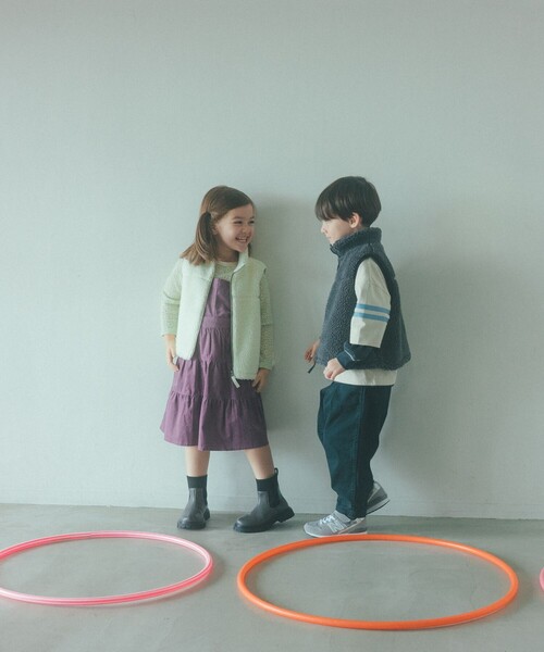 green label relaxing（グリーンレーベルリラクシング）の「ボアベスト / キッズ  100cm-160cm（ベスト・キッズ・ナチュラル/ダークグレー・160cm/110cm/150cm/120cm/100cm/130cm/140cm）」の14枚目の写真