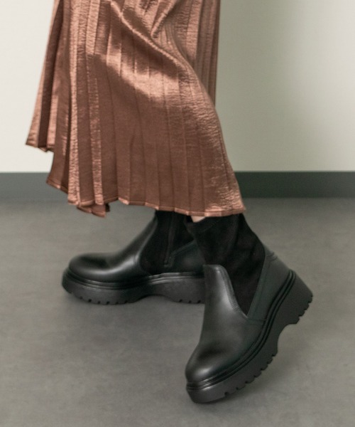 Bussola(ブソラ)の「【bussola】晴雨兼用ストレッチショートブーツ(954104)(ブーツ・レディース・ブラック系その他・35/36/37/38/39)」の5枚目の写真