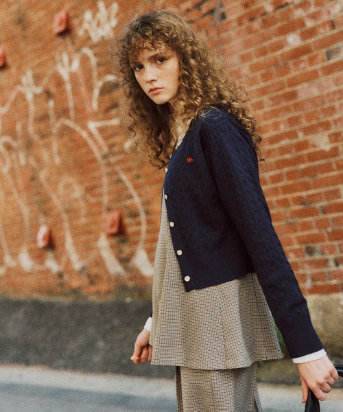 VIS(ビス)の「【POLO BCS】VIS別注ミニケーブルノーカラーニットカーディガン(カーディガン/ボレロ・レディース・ライトグレー/チャコールグレー/サックスブルー/ネイビー/ダークブラウン/レッド・FREE)」の22枚目の写真