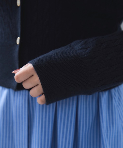 VIS(ビス)の「【POLO BCS】VIS別注ミニケーブルノーカラーニットカーディガン(カーディガン/ボレロ・レディース・ライトグレー/チャコールグレー/サックスブルー/ネイビー/ダークブラウン/レッド・FREE)」の11枚目の写真