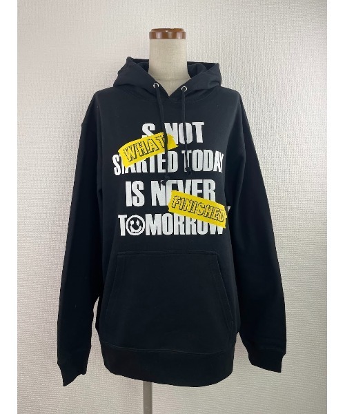 WORLD WIDE LOVE!(ワールドワイドラブ)の「WHAT フーディー(パーカー・レディース・ブラック/パープル/トップグレー・1)」の4枚目の写真