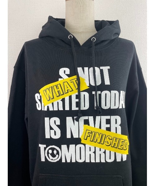 WORLD WIDE LOVE!(ワールドワイドラブ)の「WHAT フーディー(パーカー・レディース・ブラック/パープル/トップグレー・1)」の7枚目の写真