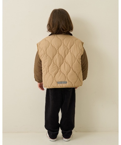 b・ROOM（ビールーム）の「【組み合わせ自由シリーズ】キルティングベスト（ベスト・キッズ・ベージュ/カーキ/ブラック/アイボリー・SMALL/MEDIUM/LARGE）」の19枚目の写真