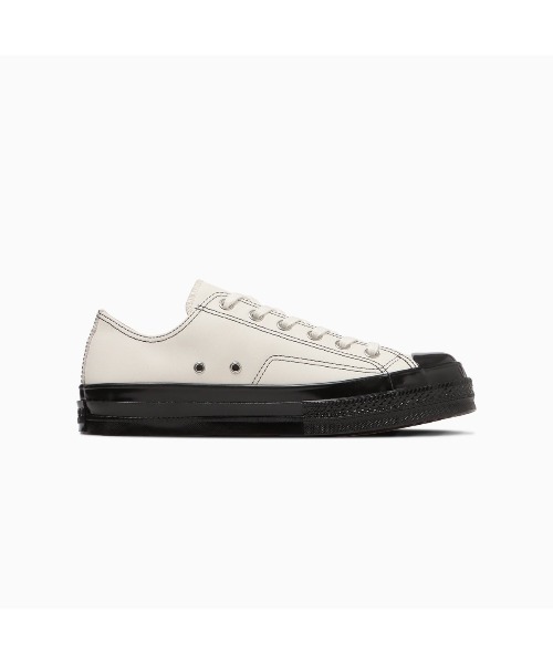 CONVERSE(コンバース)の「CONVERSE ALL STAR SQUARETOE LE OX(コンバース オールスター スクエアトウ LE OX)(スニーカー・メンズ・ホワイト系/ブラック系・28cm/25.5cm/23cm/29cm/23.5cm/22.5cm/24cm/24.5cm/25cm/26.5cm/27cm/27.5cm/26cm)」の4枚目の写真