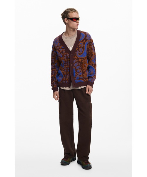 Desigual(デシグアル)の「ペイズリージャカードカーディガン(ニット/セーター・メンズ・ブラウン・S/M/L/XL)」の4枚目の写真