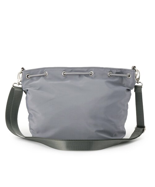 SHOO・LA・RUE(シューラルー)の「【撥水】2WAY巾着ショルダーバッグ(ショルダーバッグ・レディース・ダークグレー/ブラウン系/ブラック・00)」の14枚目の写真