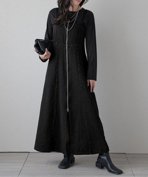 AMELY（エミリー）の「フロントジップデニムワンピース（ジャンパースカート・レディース・ブラック/ブルー・M/L）」の2枚目の写真