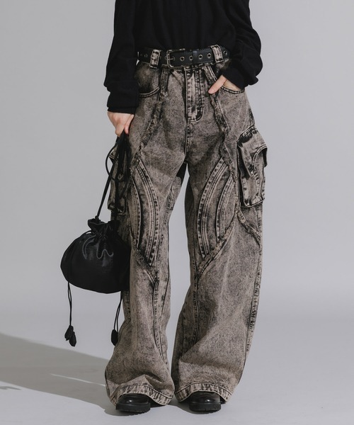 Chick（チック）の「Wide Silhouette Baggy Cargo Pants / ワイドシルエット バギーカーゴパンツ（カーゴパンツ・レディース・ブラック/ダークグレー・FREE）」の2枚目の写真