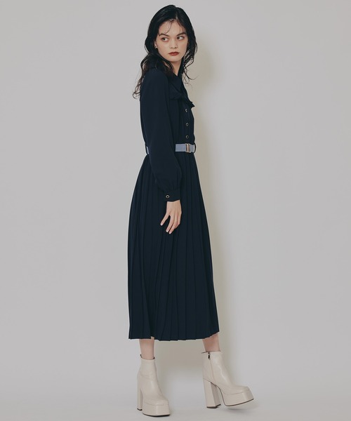 REDYAZEL(レディアゼル)の「スクエアショートブーツ(ブーツ・レディース・ブラック/オフホワイト/ダークブラウン・MEDIUM/LARGE)」の5枚目の写真