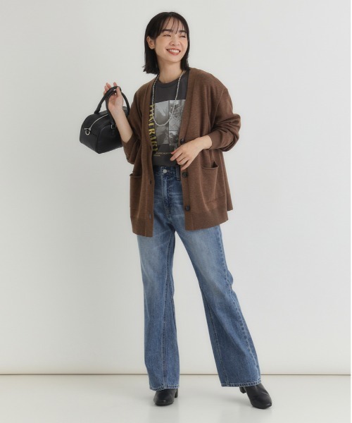 Right-on（ライトオン）の「【HONEYSUCKLE ROSE】Ｖネックニットカーディガン（シンプル /上品/リラックスシルエット/軽やか/通気性抜群）（カーディガン/ボレロ・レディース・ライトベージュ/ブラック/ブラウン/グリーン・M/L/S）」の20枚目の写真