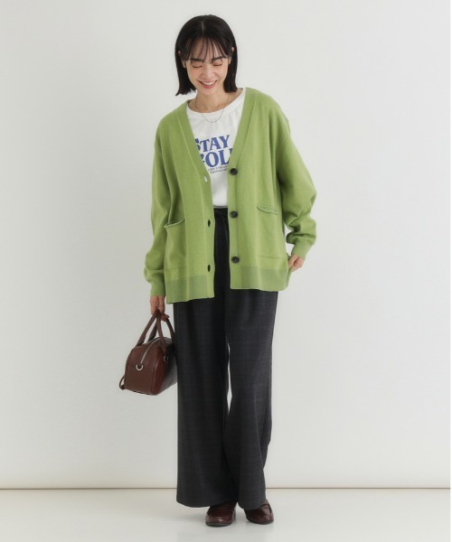 Right-on（ライトオン）の「【HONEYSUCKLE ROSE】Ｖネックニットカーディガン（シンプル /上品/リラックスシルエット/軽やか/通気性抜群）（カーディガン/ボレロ・レディース・ライトベージュ/ブラック/ブラウン/グリーン・M/L/S）」の17枚目の写真