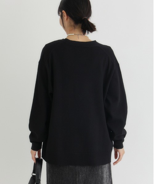 Right-on（ライトオン）の「【HONEYSUCKLE ROSE】Ｖネックニットカーディガン（シンプル /上品/リラックスシルエット/軽やか/通気性抜群）（カーディガン/ボレロ・レディース・ライトベージュ/ブラック/ブラウン/グリーン・M/L/S）」の12枚目の写真