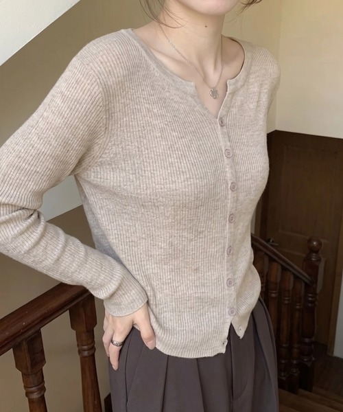 cammie(キャミー)の「ヘンリーネックリブニットカーディガン(カーディガン/ボレロ・レディース・ブラック/グレー/ベージュ・F)」の9枚目の写真