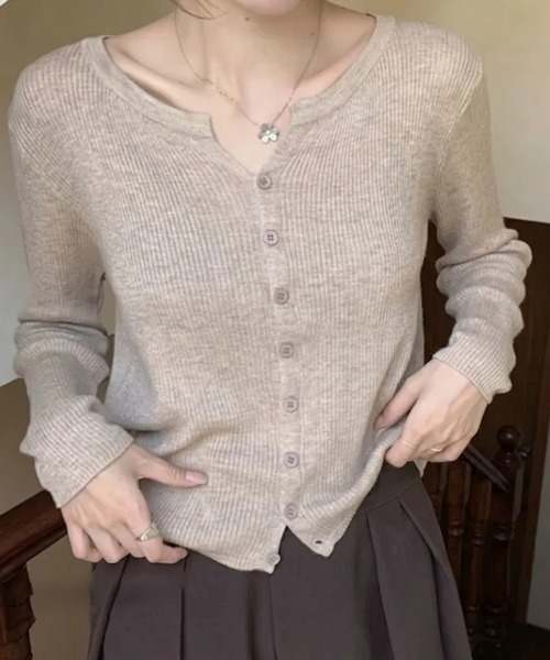 cammie(キャミー)の「ヘンリーネックリブニットカーディガン(カーディガン/ボレロ・レディース・ブラック/グレー/ベージュ・F)」の10枚目の写真