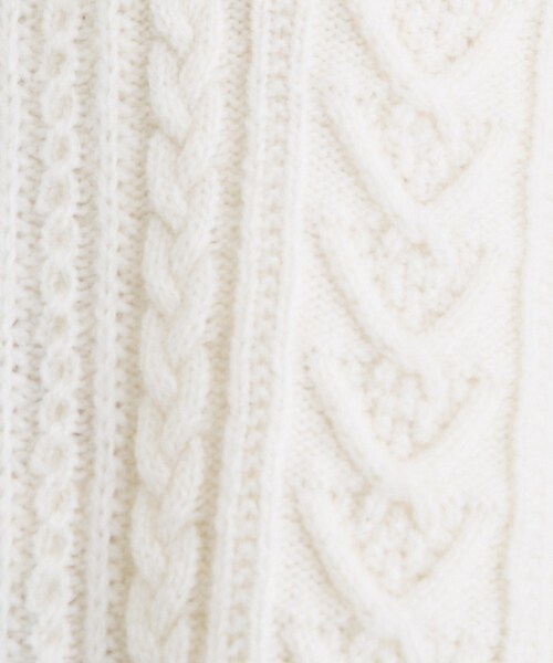 INDIVI（インディヴィ）の「【洗える】ケーブルデザイン ラウンドヘムニット（ニット/セーター・レディース・オフホワイト/グレー系4/ブラウン系その他5/ネイビー・38/15 /13/05）」の9枚目の写真