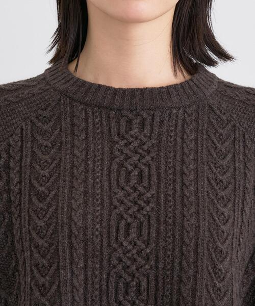 INDIVI(インディヴィ)の「【洗える】ケーブルデザイン ラウンドヘムニット(ニット/セーター・レディース・オフホワイト/グレー系4/ブラウン系その他5/ネイビー・38/15 /13/05)」の21枚目の写真
