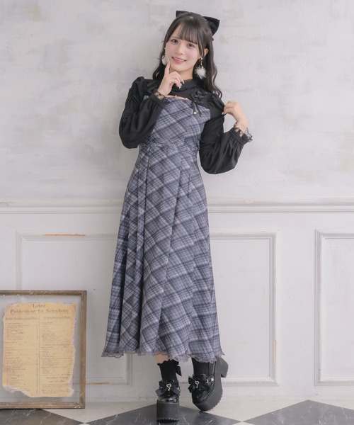 ROJITA(ロジータ)の「デコルテ開きロングワンピース(ワンピース・レディース・ボルドー/ブラック/グレー・FREE)」の7枚目の写真