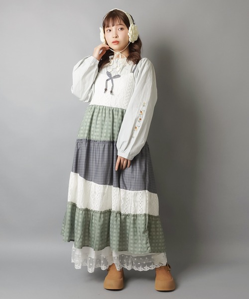 SPINNS(スピンズ)の「ロングキャミワンピース/パッチワーク/NEO森ガール(ワンピース・レディース・グリーン系その他/イエロー系その他/レッド系その他/オレンジ系その他・ONESIZE)」の18枚目の写真
