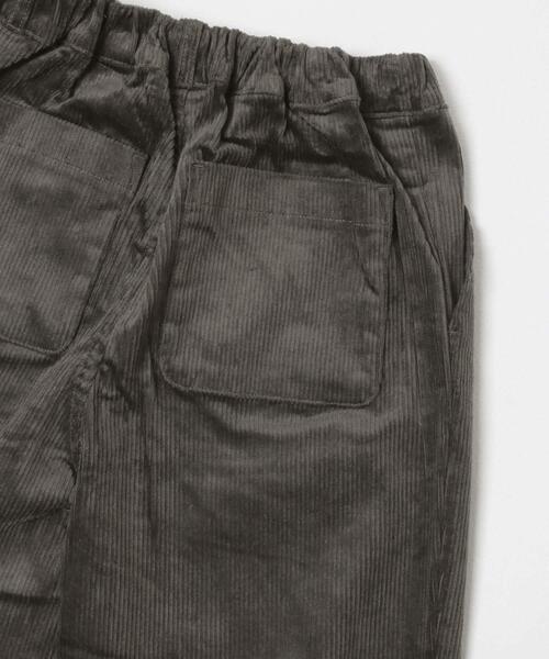 URBAN RESEARCH DOORS(アーバンリサーチドアーズ)の「『WEB/一部店舗限定』コーデュロイタックパンツ(KIDS)(その他パンツ・キッズ・ライトベージュ/モカ/チャコールグレー・150)」の15枚目の写真