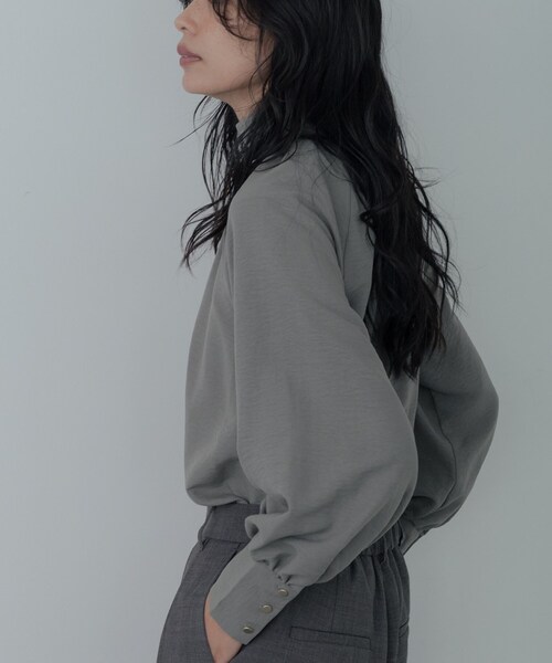 GALLEST（ギャレスト）の「ヴィンテージワッシャーハイネックブラウス（シャツ/ブラウス・レディース・オフホワイト/ダークグレー・38）」の8枚目の写真