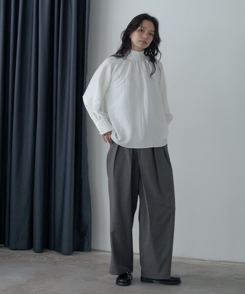 GALLEST（ギャレスト）の「ヴィンテージワッシャーハイネックブラウス（シャツ/ブラウス・レディース・オフホワイト/ダークグレー・38）」の13枚目の写真