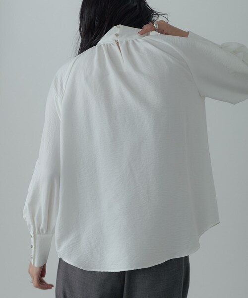 GALLEST（ギャレスト）の「ヴィンテージワッシャーハイネックブラウス（シャツ/ブラウス・レディース・オフホワイト/ダークグレー・38）」の18枚目の写真