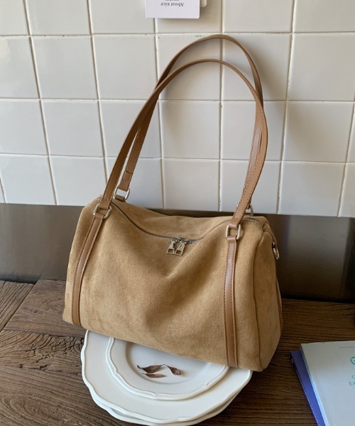 mebole（メボレ）の「Maple Curved Shoulder Bag（ショルダーバッグ・レディース・ベージュ/ブラウン/ブラック・FREE）」の9枚目の写真