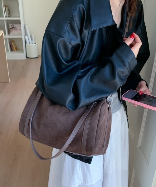mebole（メボレ）の「Maple Curved Shoulder Bag（ショルダーバッグ・レディース・ベージュ/ブラウン/ブラック・FREE）」の6枚目の写真
