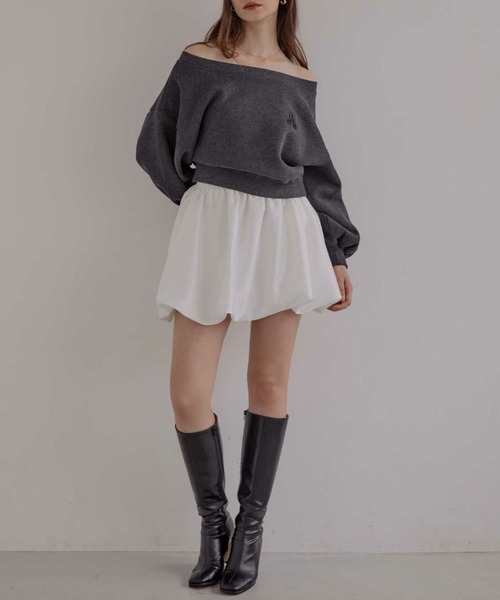 ACYM（アシーム）の「A logo off shoulder スウェット（スウェット
