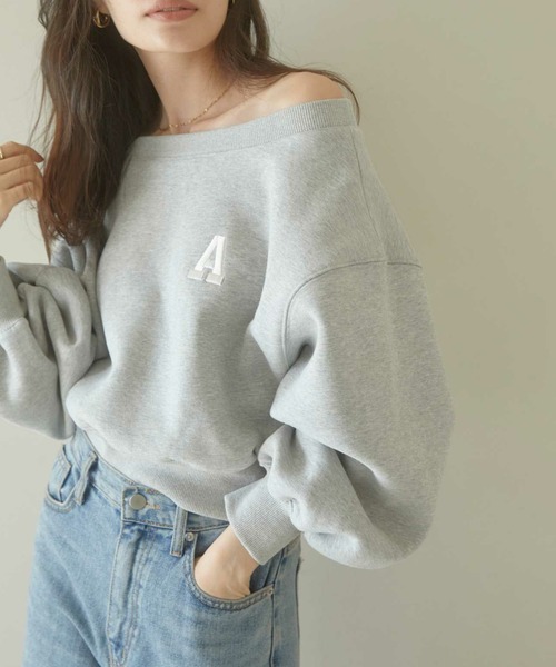 ACYM（アシーム）の「A logo off shoulder スウェット（スウェット・レディース・グレー/アイボリー・FREE）」の3枚目の写真