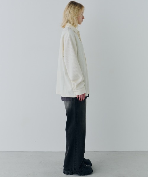 AFF AIVER（エイエフエフアイバー）の「AFF AIVER　ヘリンボーンニットカットルーズシャツ（シャツ/ブラウス・メンズ・ブラック/オフホワイト・SMALL/MEDIUM/LARGE）」の17枚目の写真