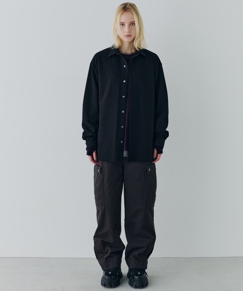 AFF AIVER（エイエフエフアイバー）の「AFF AIVER　ヘリンボーンニットカットルーズシャツ（シャツ/ブラウス・メンズ・ブラック/オフホワイト・SMALL/MEDIUM/LARGE）」の7枚目の写真