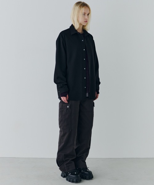 AFF AIVER（エイエフエフアイバー）の「AFF AIVER　ヘリンボーンニットカットルーズシャツ（シャツ/ブラウス・メンズ・ブラック/オフホワイト・SMALL/MEDIUM/LARGE）」の6枚目の写真