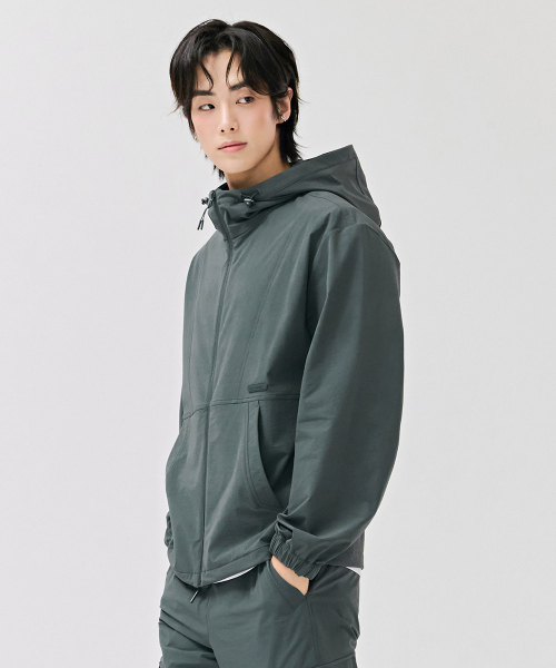 CHASECULT(チェイスカルト)の「男性ストレッチフードジャケット-DERK4119B0V(ナイロンジャケット・メンズ・カーキ・100/95/105)」の5枚目の写真