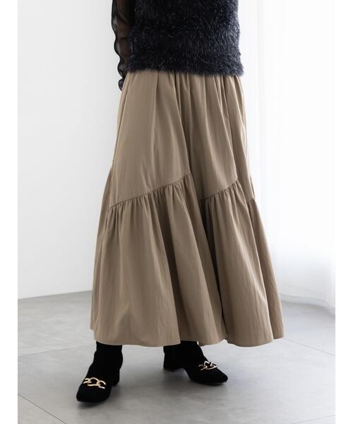 Te chichi（テチチ）の「マットタフタバイヤスティアードスカート《2025winter catalog item》（スカート・レディース・ブラック/ラベンダー/モカ・F）」の3枚目の写真