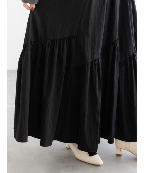 Te chichi（テチチ）の「マットタフタバイヤスティアードスカート《2025winter catalog item》（スカート・レディース・ブラック/ラベンダー/モカ・F）」の19枚目の写真