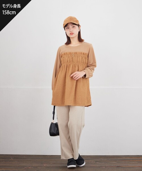 Tiaclasse(ティアクラッセ)の「ポンチ×ジャガードドッキングチュニック(Tシャツ/カットソー・レディース・キャメル/ブラック・XL/XXL)」の12枚目の写真